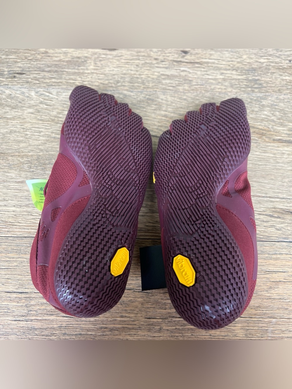Women's US 9-9.5 EU 41 Vibram FiveFingers KSO EVO 19W0702 Burgundy - Picture 8 of 8